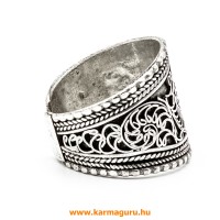 Ezüst színű filigrán gyűrű, szélesebb