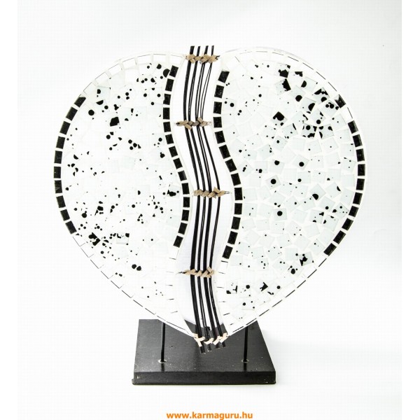 Szív alakú asztali lámpa kövekkel, vesszőkkel- 35 cm - fehér