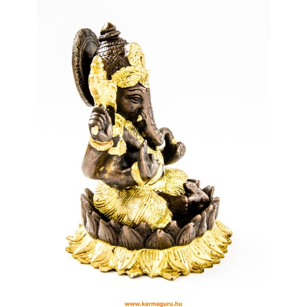 Ganesha lótuszon réz szobor, arany-bronz - 15 cm
