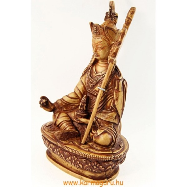 Guru Rinpoche szobor csont színű - 21 cm