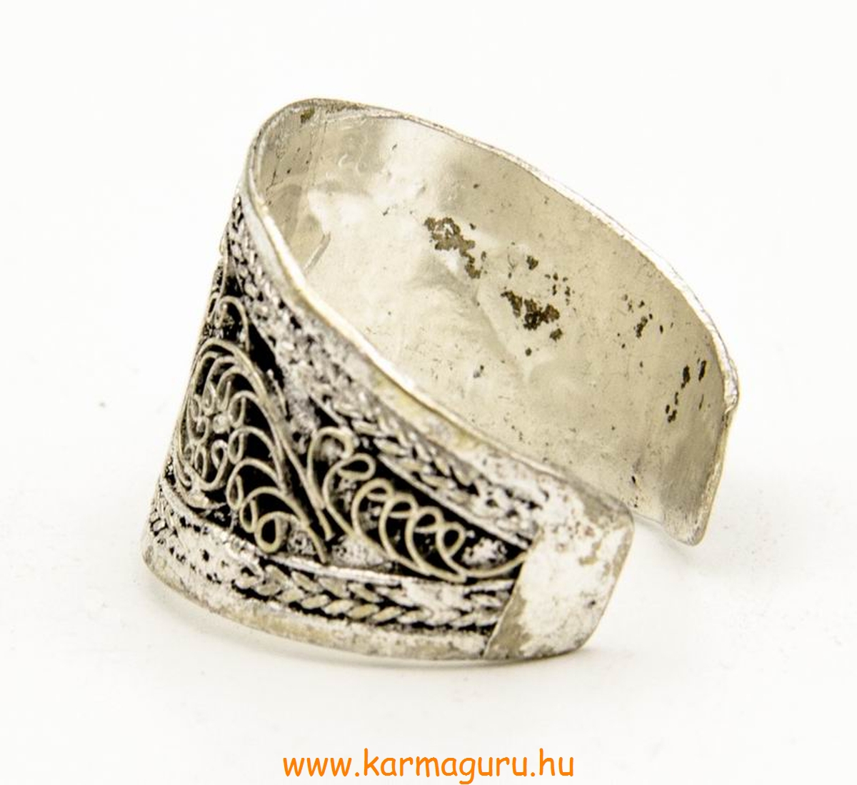 Ezüst színű filigrán gyűrű, OM-mal, szélesebb