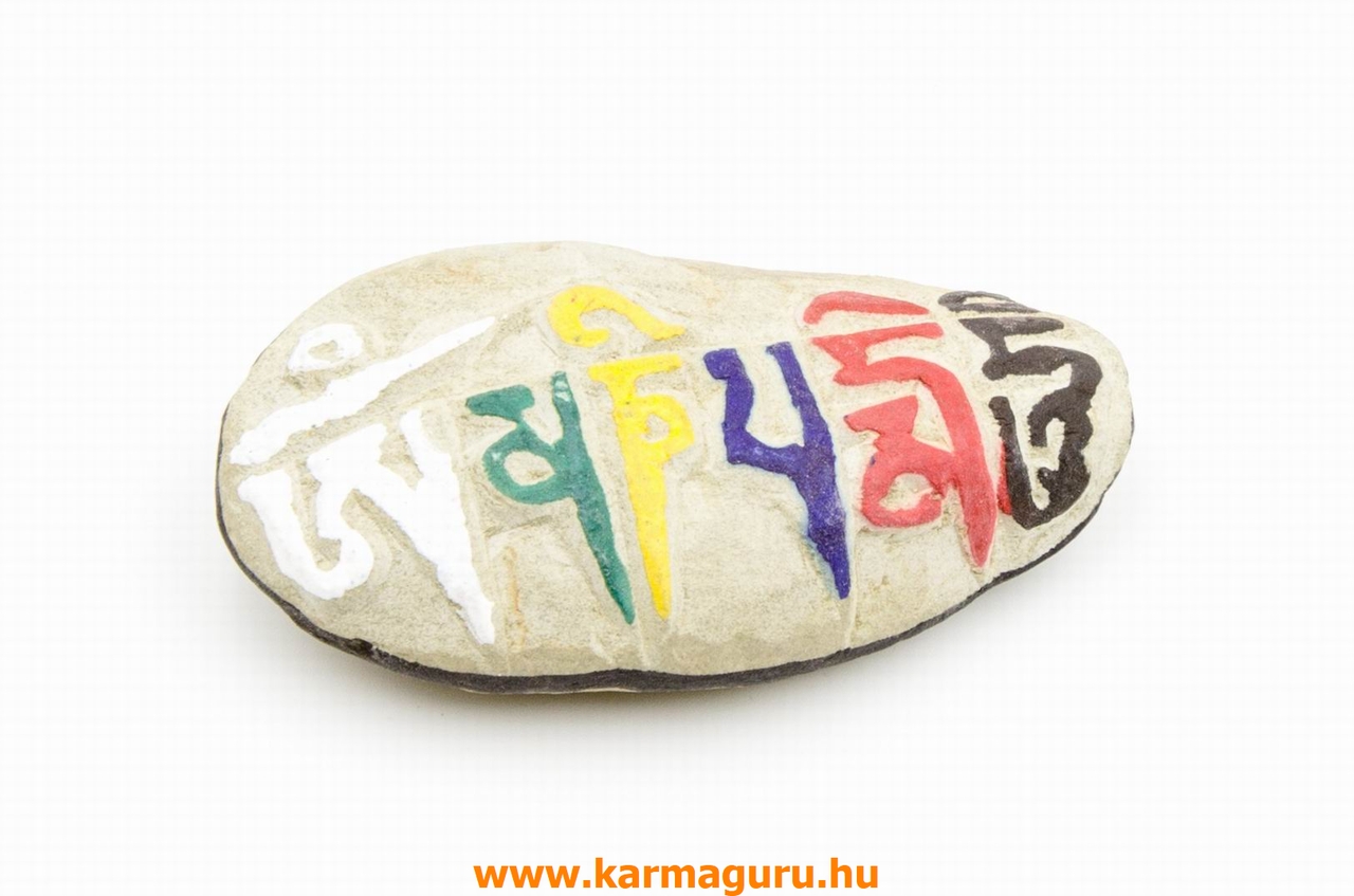 Sziklából faragott kő, Om Mani Padme Hum mantrával