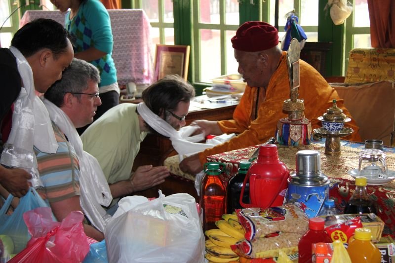 Első nepáli utunkon Láma Tsering Wangdu Rinpoche áldása
