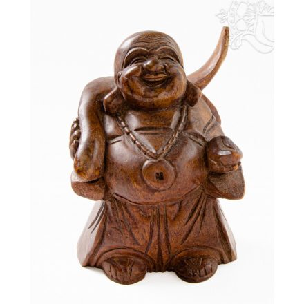 Álló nevető Buddha fa faragott szobor - 20 cm 